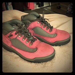 NWOT-Pink Timberland boots!!!!! NEVER WORN